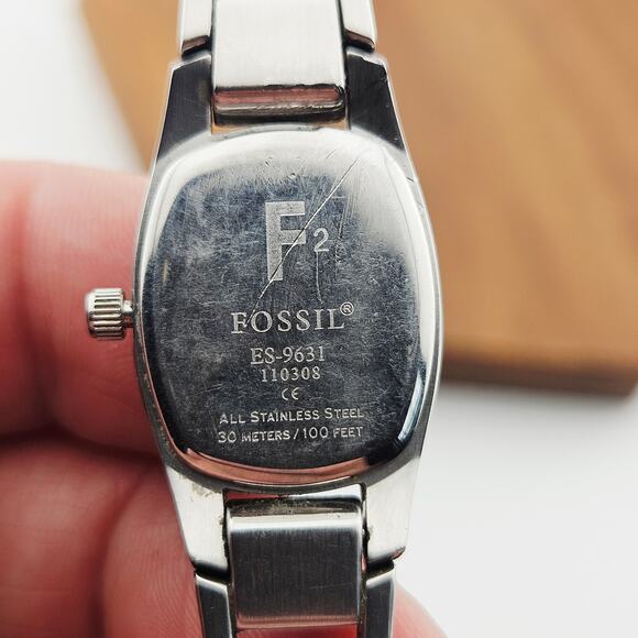 Fossil Women's Silver Tone Black Rectangle Dial Watch Link Band ES-9631 Everyday - Picture 6 of 7